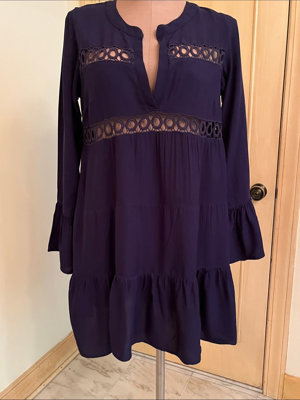 LASCANA for VENUS Resort Beach Summer Dark Navy Lace-Inset Tiered Mini Dress s - Picture 2 of 16